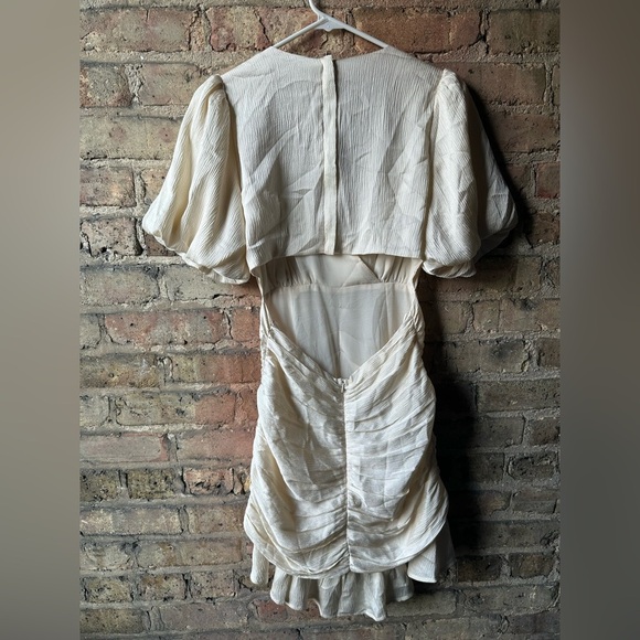 Dress - Picture 2 of 7